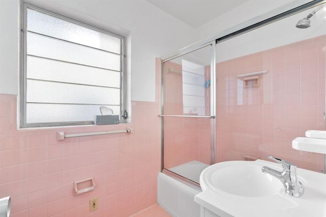 1641 Poinsettia Drive, Fort Lauderdale, FL 33305