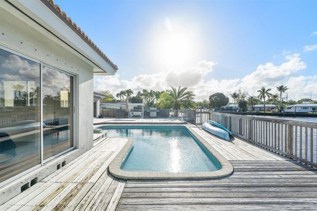 1641 Poinsettia Drive, Fort Lauderdale, FL 33305