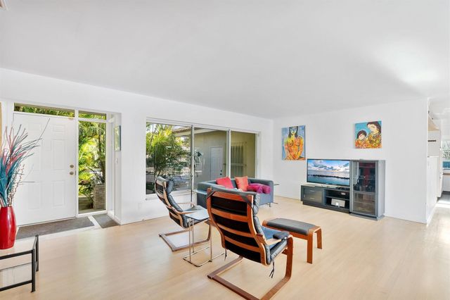 1641 Poinsettia Drive, Fort Lauderdale, FL 33305