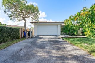 1641 Poinsettia Drive, Fort Lauderdale, FL 33305