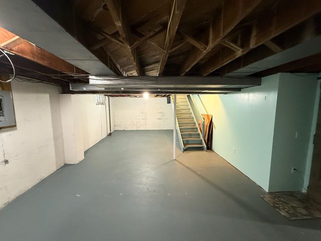 1909 W 37TH Street, Erie, PA 16508