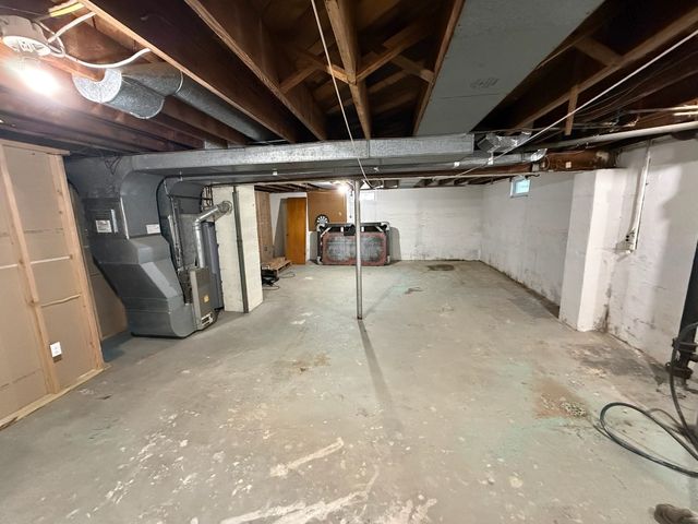 1909 W 37TH Street, Erie, PA 16508