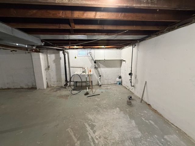 1909 W 37TH Street, Erie, PA 16508