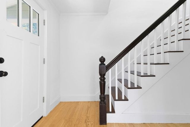 146A W Division St, Braintree, MA 02184