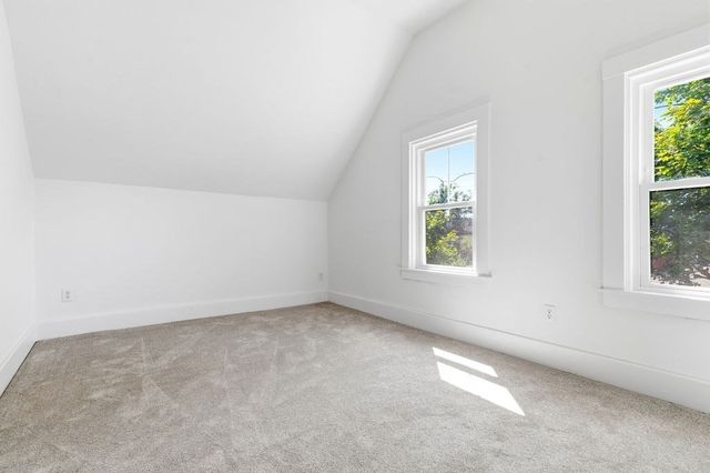 146A W Division St, Braintree, MA 02184