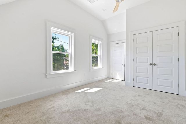146A W Division St, Braintree, MA 02184