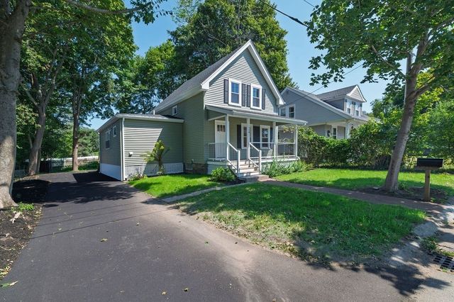 146A W Division St, Braintree, MA 02184