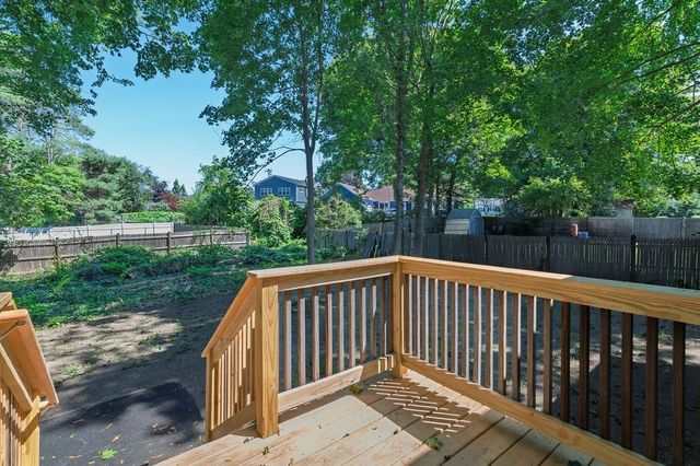 146A W Division St, Braintree, MA 02184