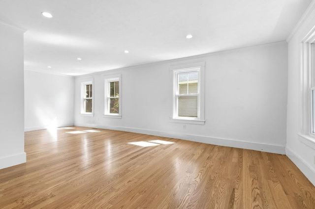 146A W Division St, Braintree, MA 02184