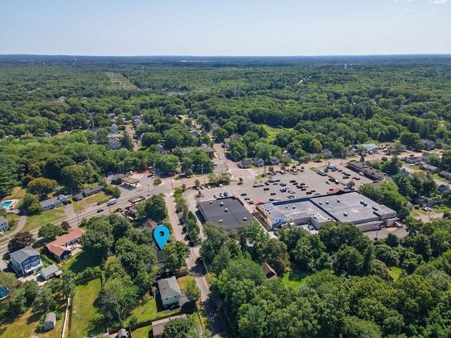 146A W Division St, Braintree, MA 02184