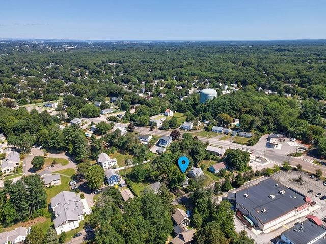 146A W Division St, Braintree, MA 02184
