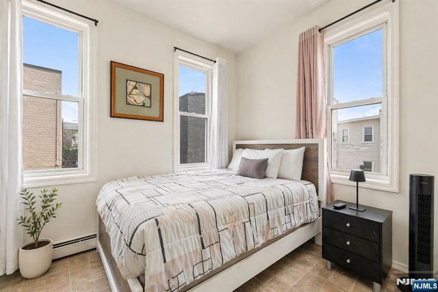 1404 Bergenline Avenue, Union City, NJ 07087