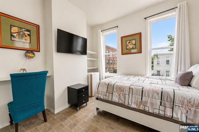 1404 Bergenline Avenue, Union City, NJ 07087