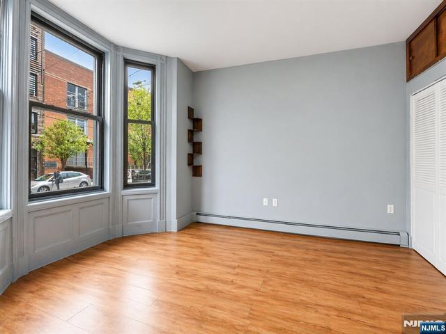 1404 Bergenline Avenue, Union City, NJ 07087