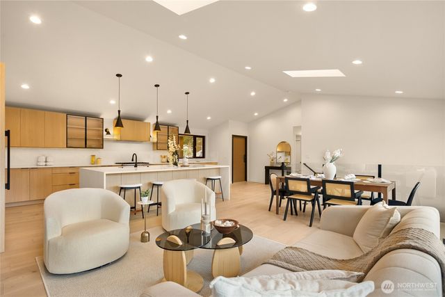 4210 163rd Avenue SE, Bellevue, WA 98006