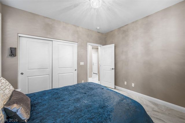 905 Silent Sunset Avenue, North Las Vegas, NV 89084