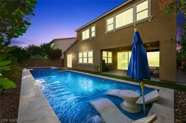 905 Silent Sunset Avenue, North Las Vegas, NV 89084
