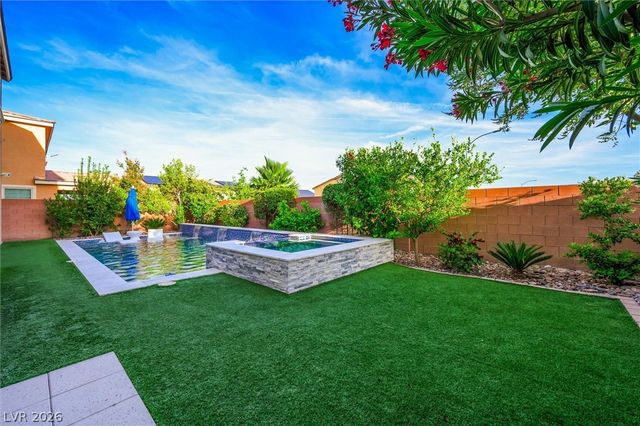 905 Silent Sunset Avenue, North Las Vegas, NV 89084