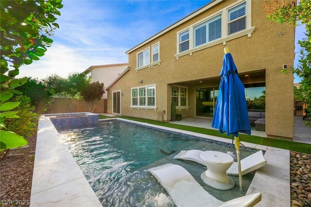 905 Silent Sunset Avenue, North Las Vegas, NV 89084