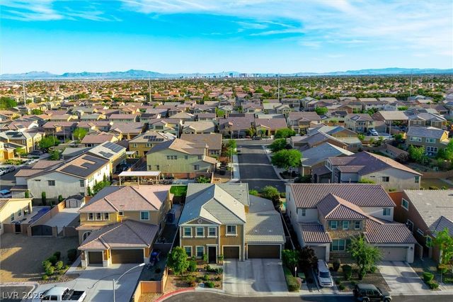 905 Silent Sunset Avenue, North Las Vegas, NV 89084