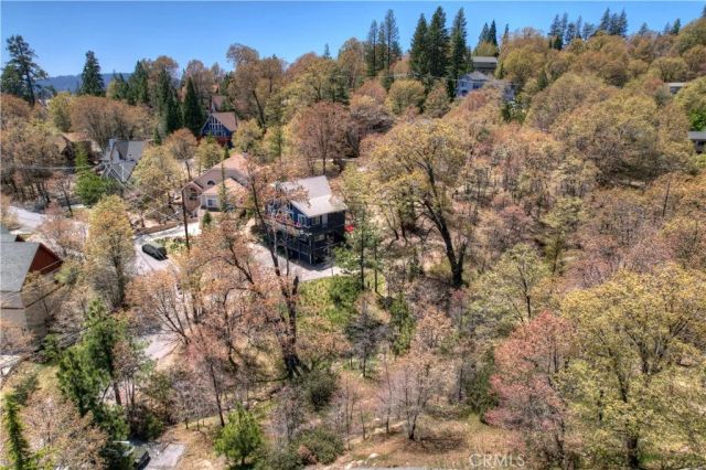 27998 W Shore, Lake Arrowhead, CA 92352