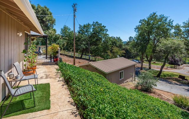 1725 Lone Pine Rd, Shingle Springs, CA 95682