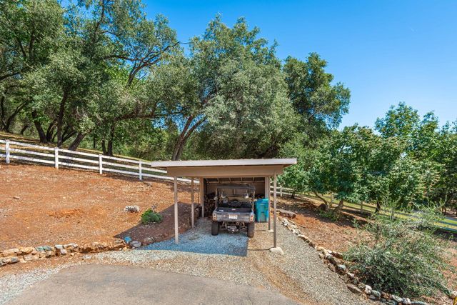 1725 Lone Pine Rd, Shingle Springs, CA 95682