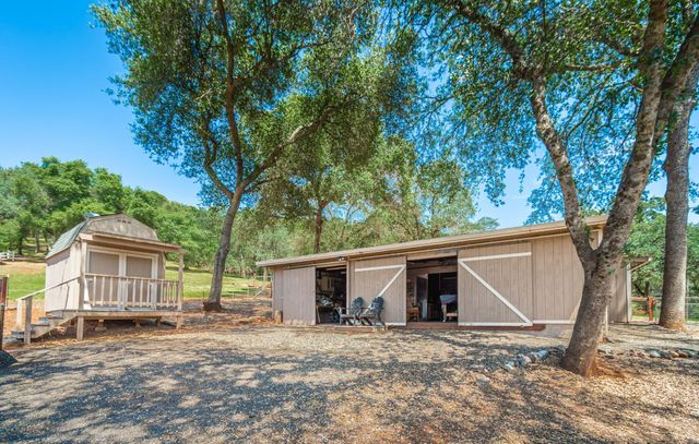 1725 Lone Pine Rd, Shingle Springs, CA 95682
