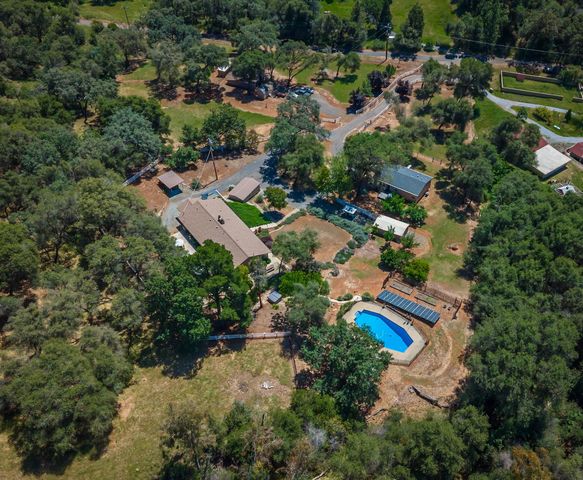 1725 Lone Pine Rd, Shingle Springs, CA 95682