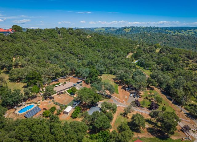 1725 Lone Pine Rd, Shingle Springs, CA 95682