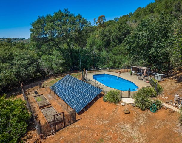 1725 Lone Pine Rd, Shingle Springs, CA 95682
