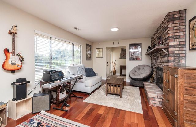 1725 Lone Pine Rd, Shingle Springs, CA 95682