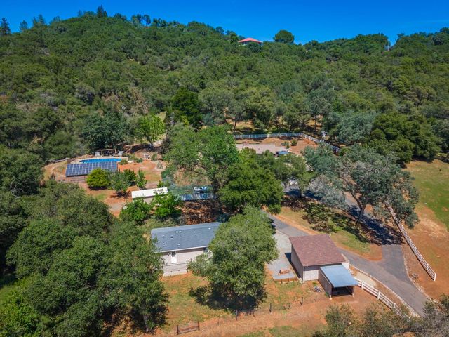 1725 Lone Pine Rd, Shingle Springs, CA 95682