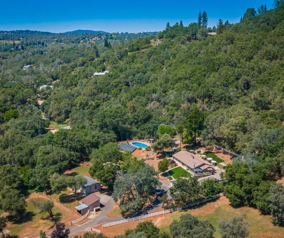 1725 Lone Pine Rd, Shingle Springs, CA 95682
