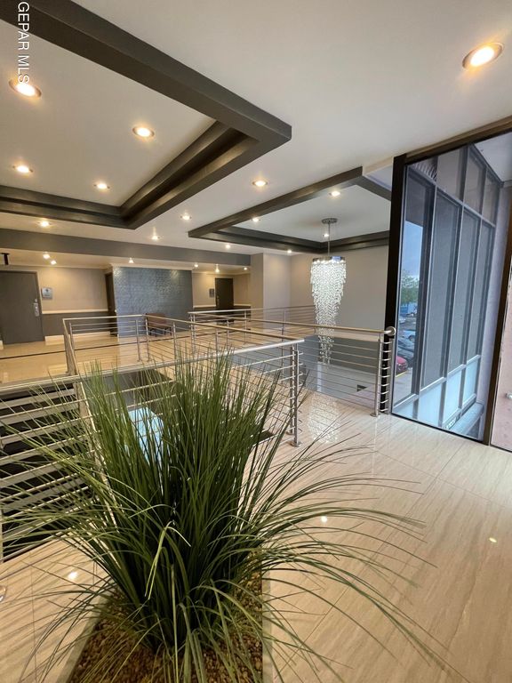 8201 8201 Lockheed Drive Unit 130, El Paso, TX 79925