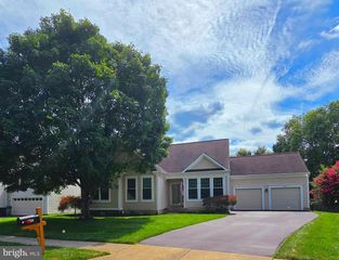 9405 LUKE DR, Manassas Park, VA 20111