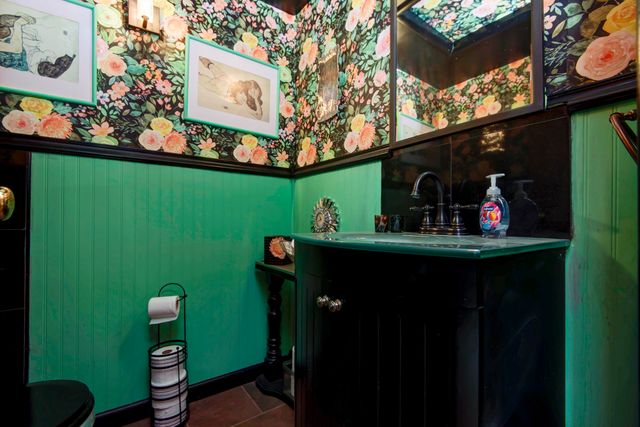 2101 S Glendale Avenue, Springfield, MO 65804