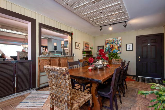 2101 S Glendale Avenue, Springfield, MO 65804