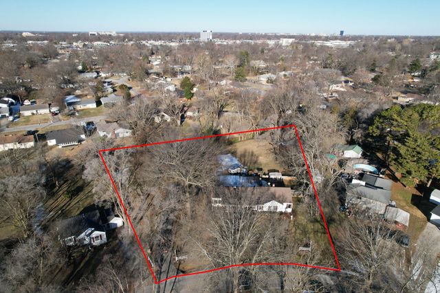 2101 S Glendale Avenue, Springfield, MO 65804