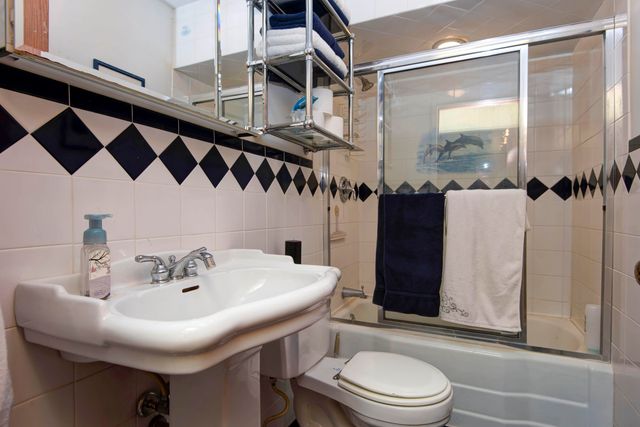 2101 S Glendale Avenue, Springfield, MO 65804