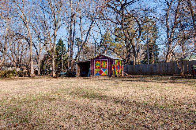 2101 S Glendale Avenue, Springfield, MO 65804