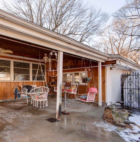 2101 S Glendale Avenue, Springfield, MO 65804