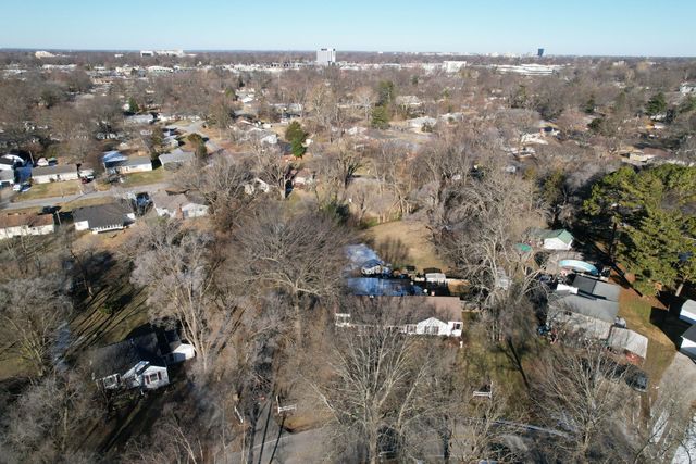 2101 S Glendale Avenue, Springfield, MO 65804