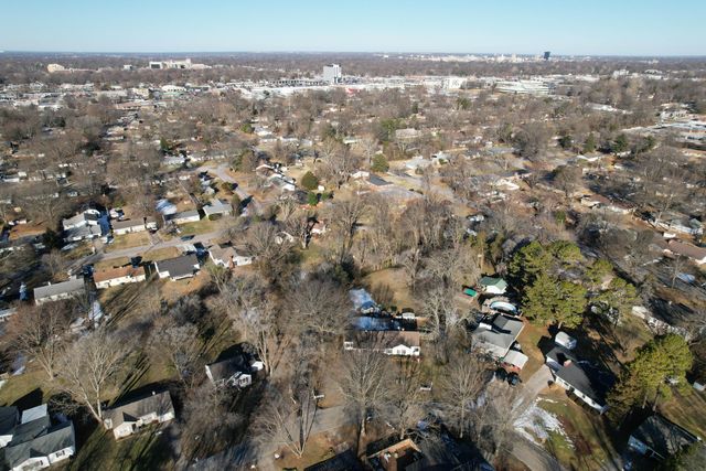 2101 S Glendale Avenue, Springfield, MO 65804