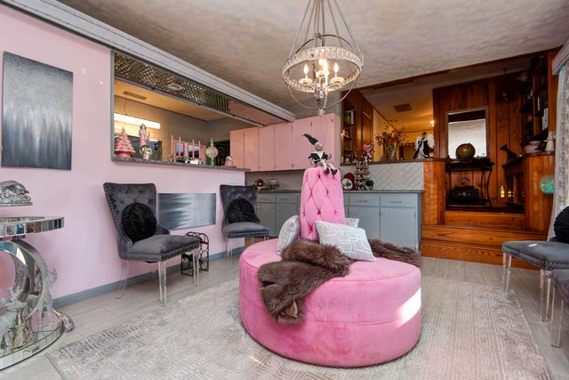 2101 S Glendale Avenue, Springfield, MO 65804