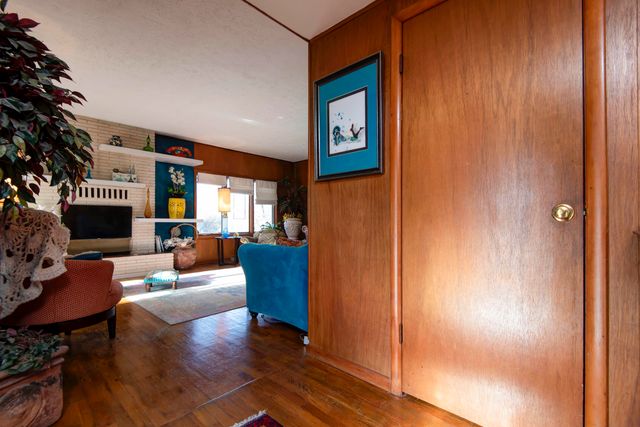 2101 S Glendale Avenue, Springfield, MO 65804