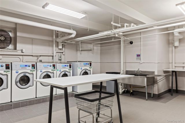 73-12 35th Avenue D43, Jackson Heights, NY 11372