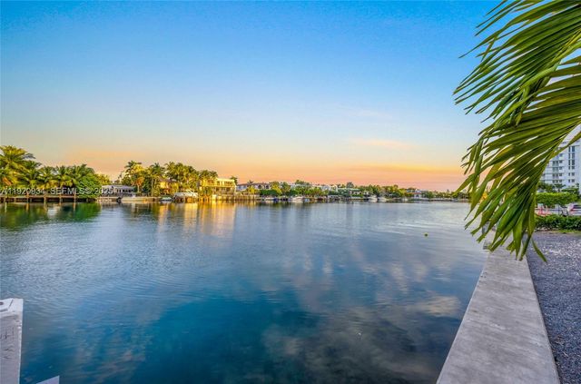 9381 E Bay Harbor Dr 504N, Bay Harbor Islands, FL 33154