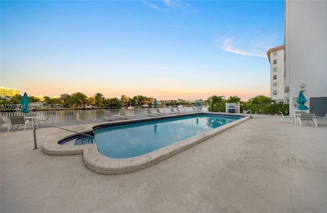 9381 E Bay Harbor Dr 504N, Bay Harbor Islands, FL 33154