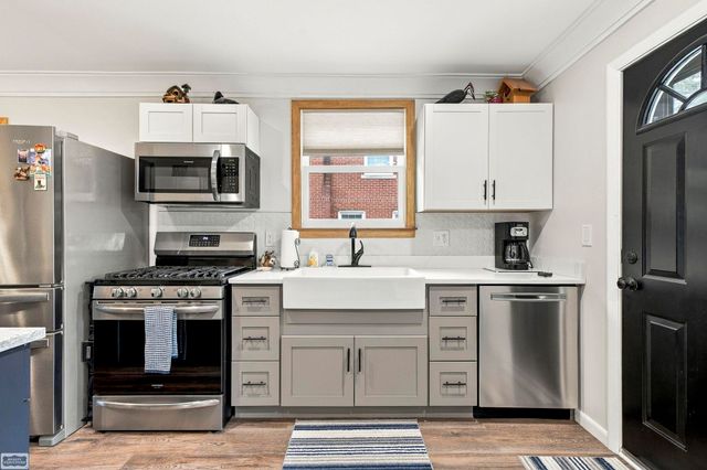 145 Lodewyck Avenue, Mount Clemens, MI 48043